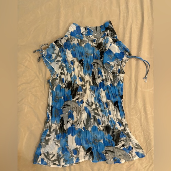 Reitmans Long Blouse - Picture 3 of 3